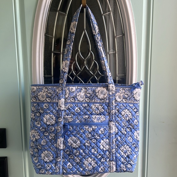 Vera Bradley Cotton Vera Tote Bag, Sweet Garden Blue - Picture 2 of 4